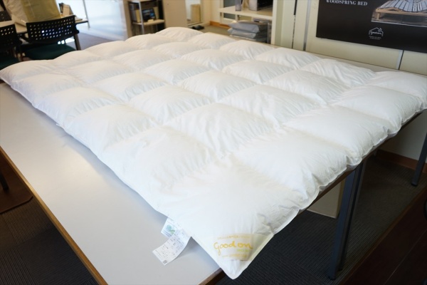 薄め冬用(暑がりの方) シングルサイズのマザーグース羽毛布団のご注文画像