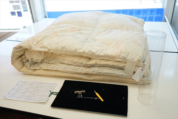 フランスベッドのダブルの羽毛布団をシングル２枚にサイズを変えたい画像